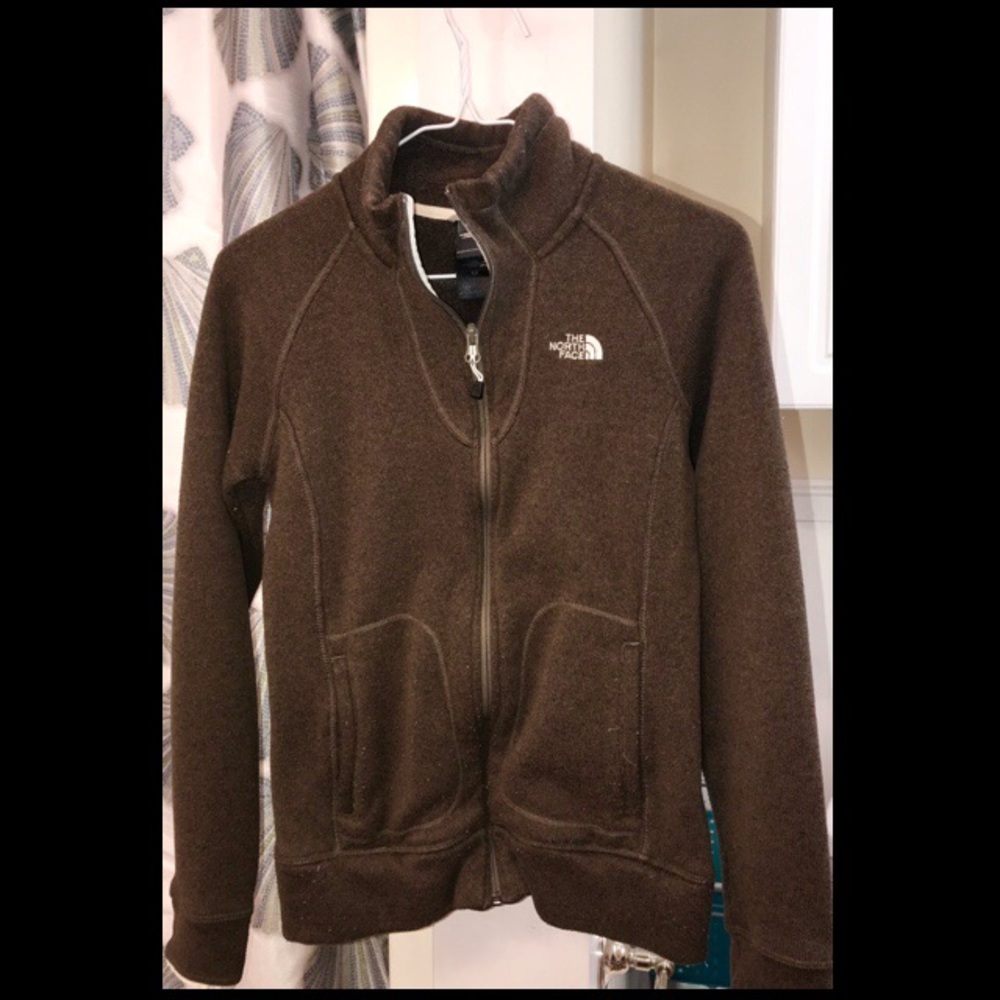 North Face Zip-Up 🧶